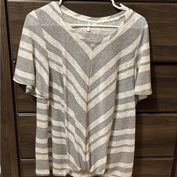 Small/medium shirt bundle - Picture 4 of 4